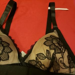 black lace bralette